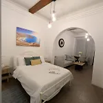 Unique 1 Bedroom Prime Location In *