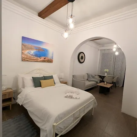 Unique 1 Bedroom Prime Location In *